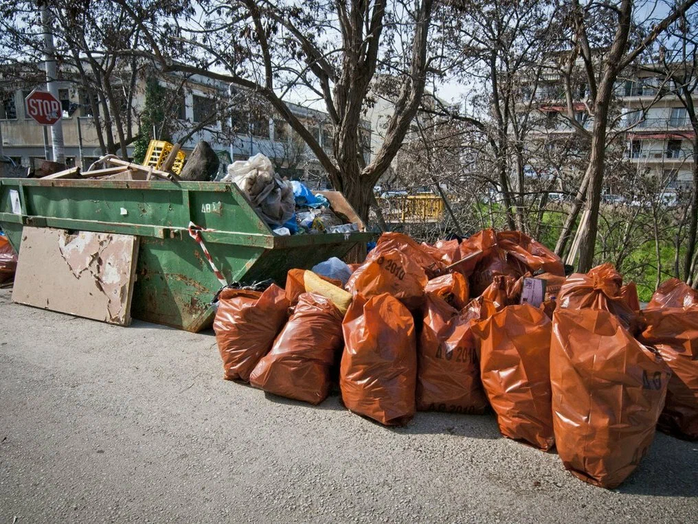 Круглосуточный вывоз мусора в Великом Устюге в октябре