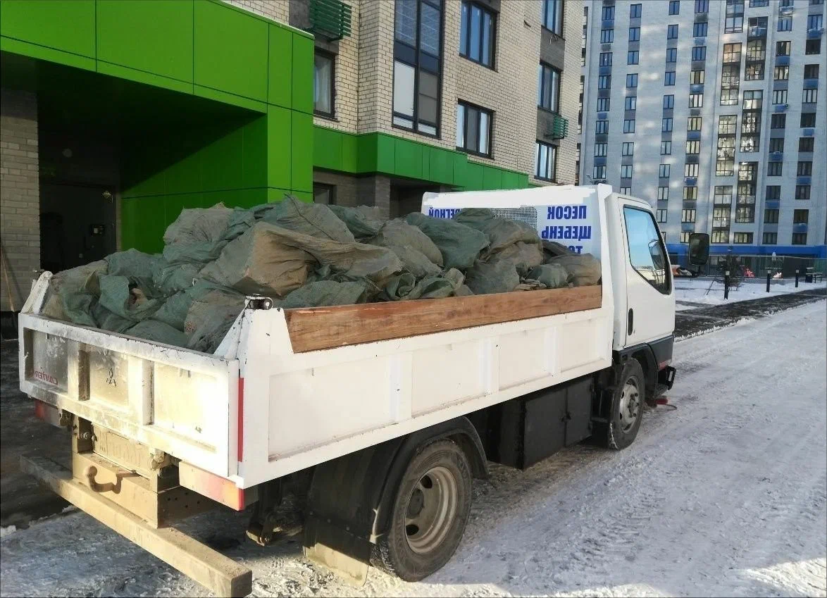 Вывоз мусора грузовым фургоном 3 тонны в Великом Устюге — цена от 1374 руб., ПроМусор