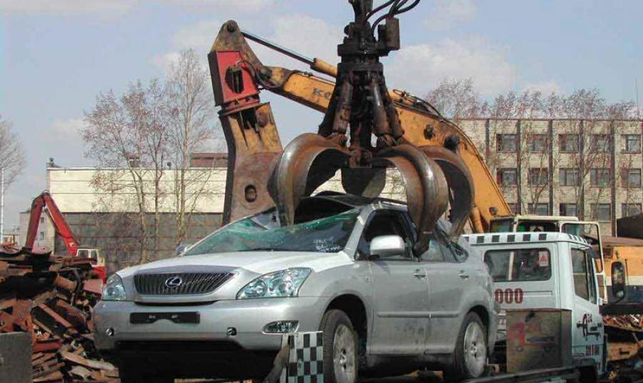 Вывоз старых автомобилей на утилизацию в Великом Устюге в октябре